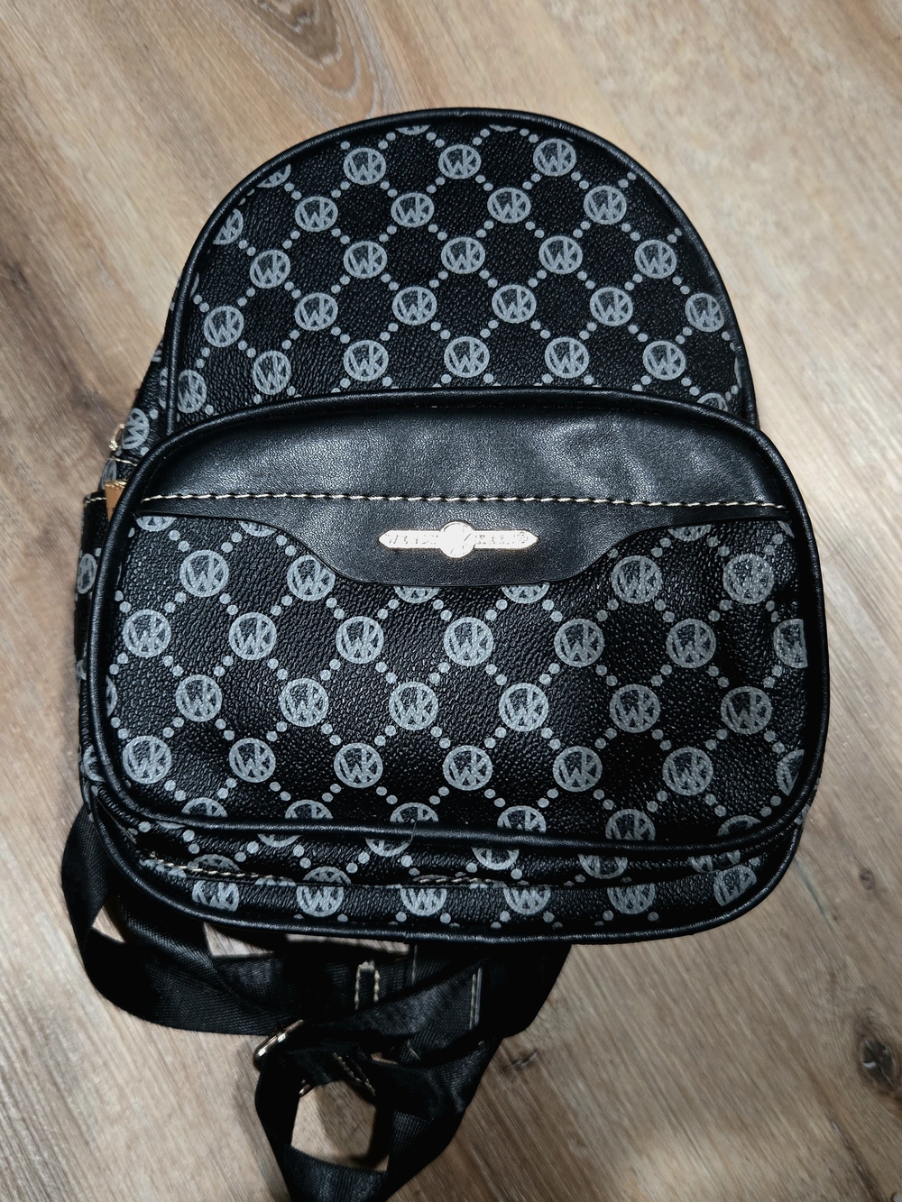 W3007 Wendy Keen Mini Backpack